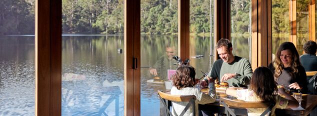 Christmas Buffet Lunch at The Lakeside Restaurant